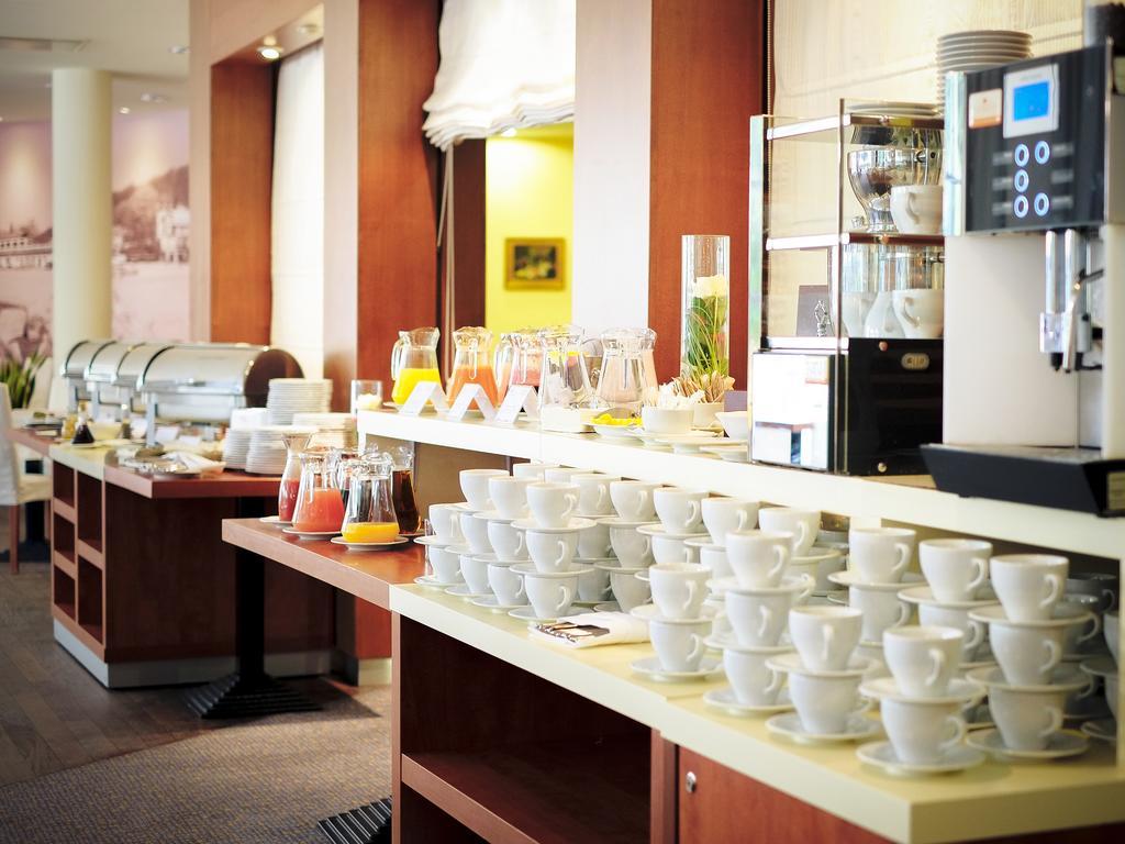 纳德莫斯基酒店 格丁尼亚 餐厅 照片